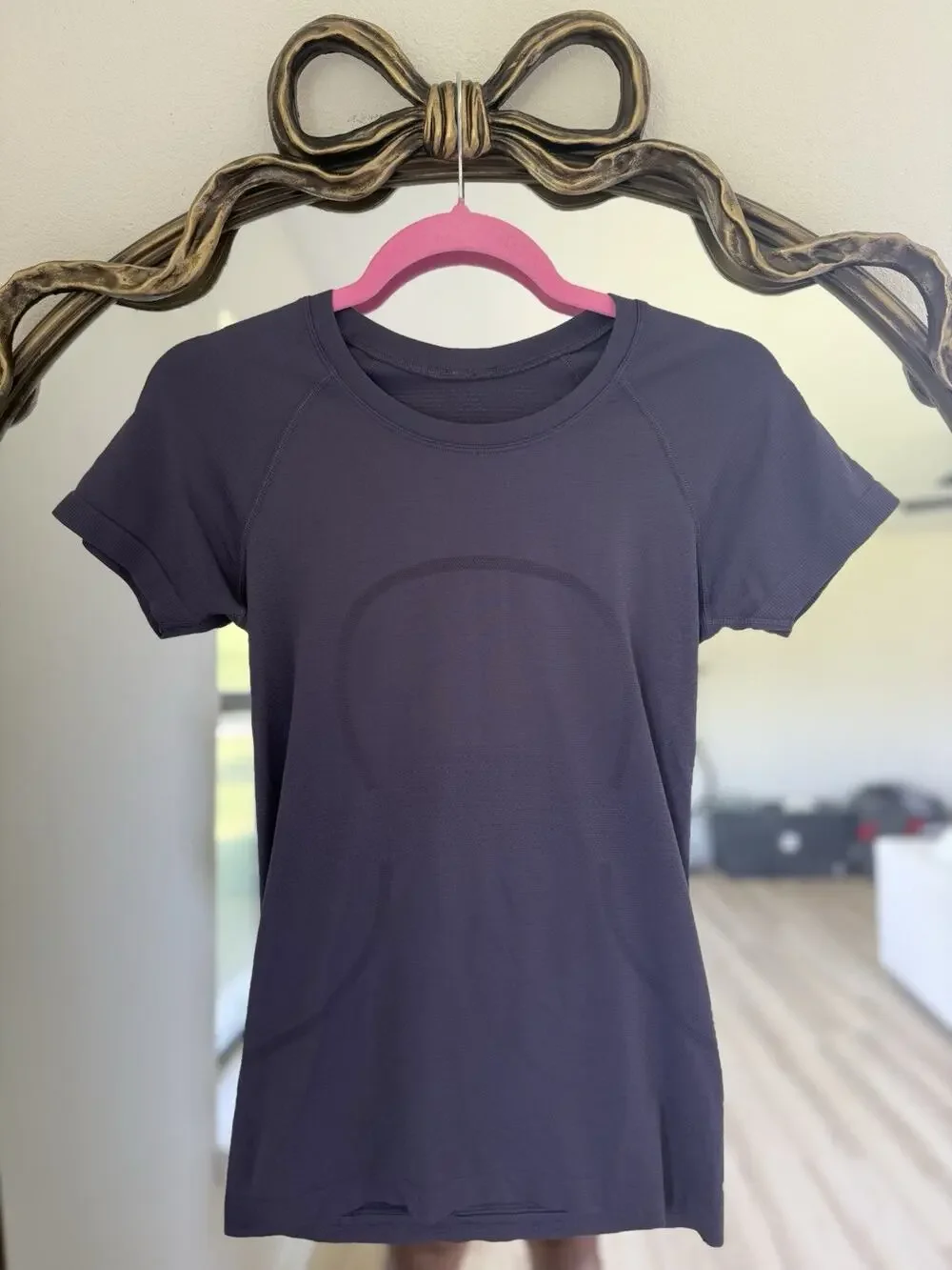 Lululemon Swiftly Tech Short Sleeve Shirt 2.0 Hip Length Women’s Size 6